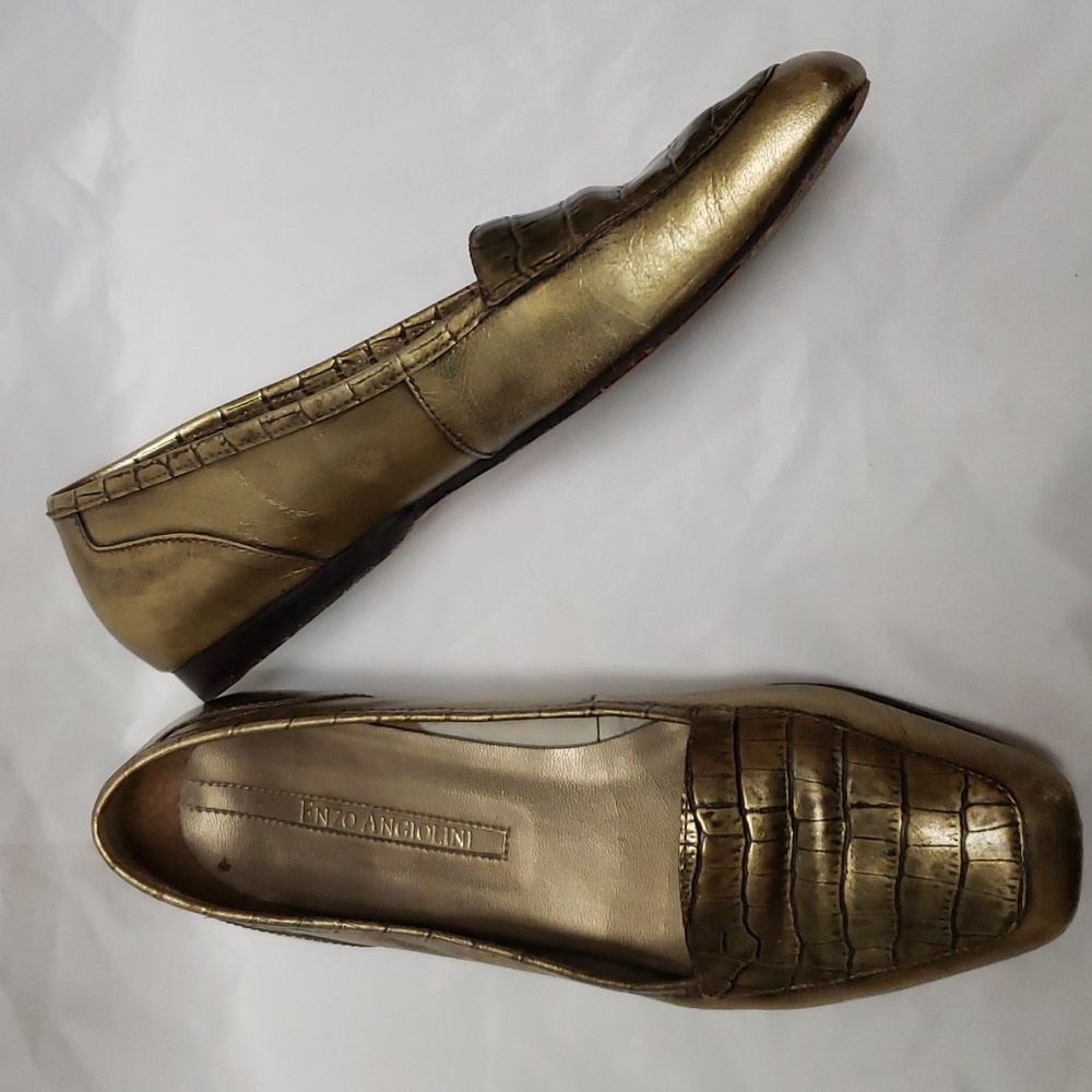 Enzo Angiolini gold ballet flats 6.5m